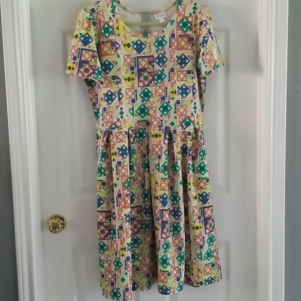 2x lularoe Ameila